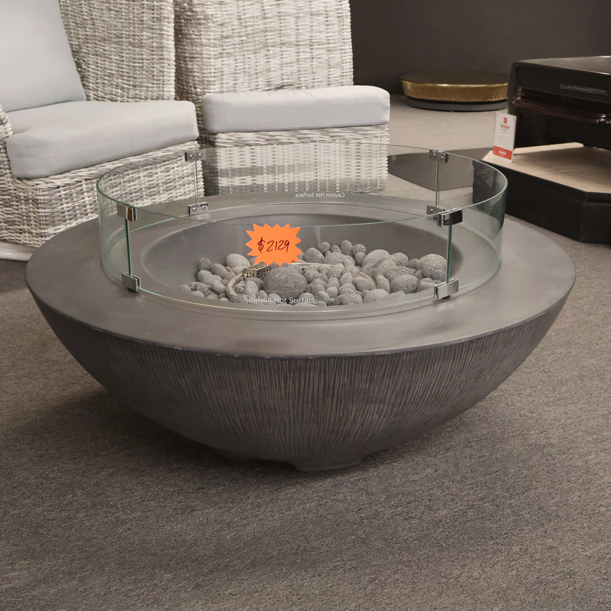 Bordeaux 30" Round Fire Bowl with Wind Guard